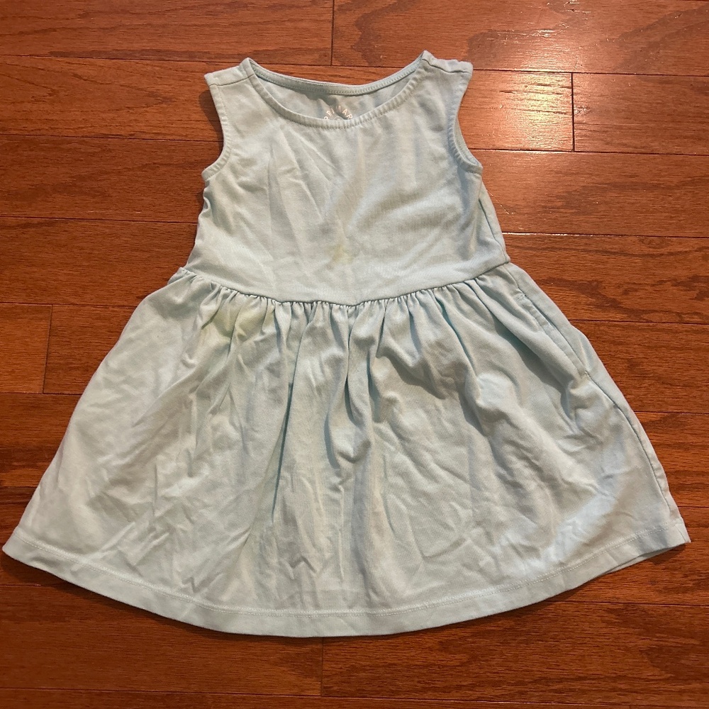 Sleeveless dress